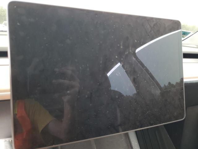 Photo 9 from auction – 2021 TESLA MODEL Y with VIN 5YJYGDEE5MF257012