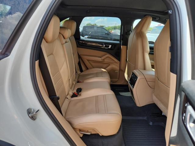Photo 11 from auction – 2019 PORSCHE CAYENNE S with VIN WP1AB2AY3KDA64932