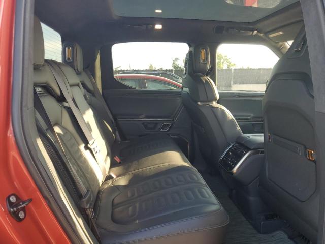 Photo 10 from auction – 2022 RIVIAN R1T LAUNCH with VIN 7FCTGAAL5NN003410