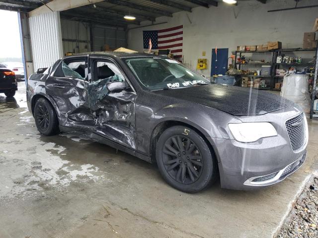 Photo 4 from auction – 2017 CHRYSLER 300 LIMITED with VIN 2C3CCAAG4HH553039