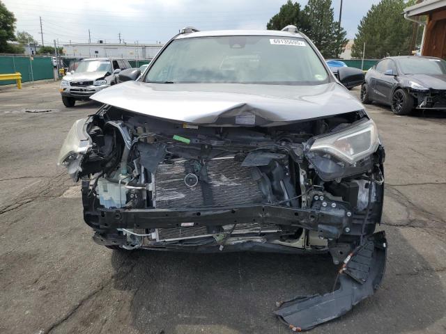 Photo 5 from auction – 2017 TOYOTA RAV4 LE with VIN 2T3BFREV9HW595566