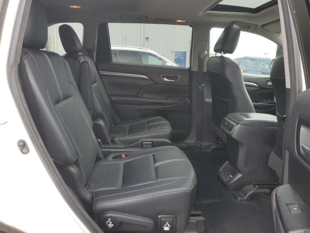Photo 11 from auction – 2018 TOYOTA HIGHLANDER with VIN 5TDJZRFHXJS845111