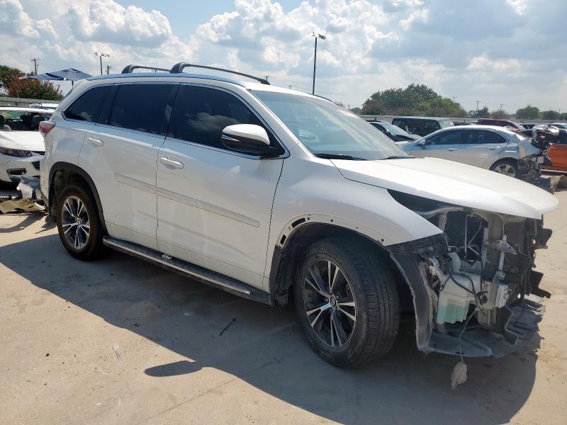 Photo 4 from auction – 2016 TOYOTA HIGHLANDER with VIN 5TDKKRFHXGS176632