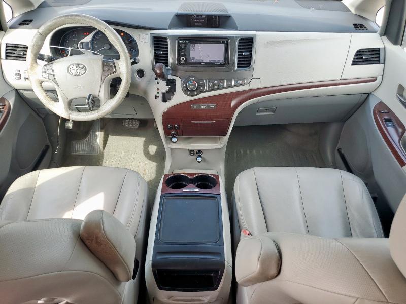 Photo 8 from auction – 2013 TOYOTA SIENNA XLE with VIN 5TDYK3DC2DS382554