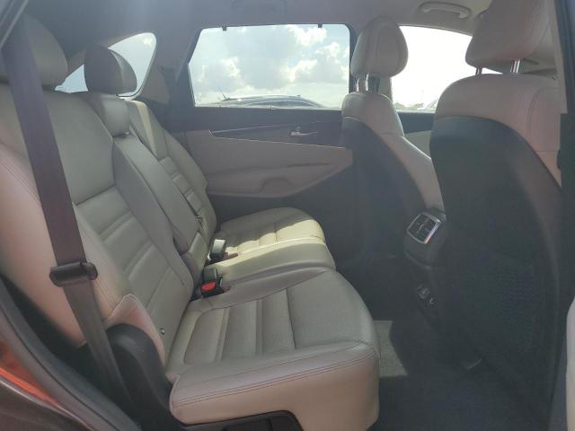 Photo 11 from auction – 2016 KIA SORENTO EX with VIN 5XYPH4A14GG025722