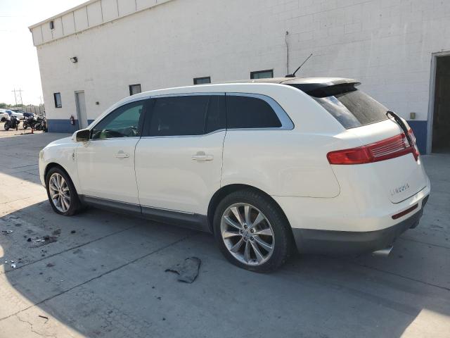 Photo 2 from auction – 2012 LINCOLN MKT with VIN 2LMHJ5AT9CBL53684