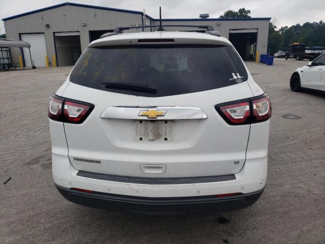 Photo 6 from auction – 2017 CHEVROLET TRAVERSE L with VIN 1GNKRGKD4HJ215725
