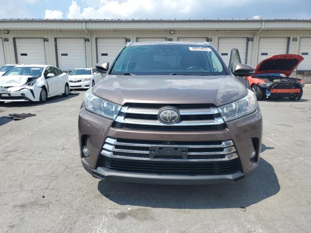 Photo 5 from auction – 2017 TOYOTA HIGHLANDER LIMITED with VIN 5TDDZRFH7HS449807