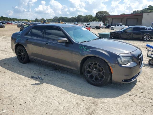 Photo 4 from auction – 2019 CHRYSLER 300 S with VIN 2C3CCABG4KH562684