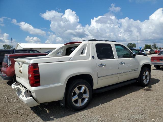 Photo 3 from auction – 2013 CHEVROLET AVALANCHE with VIN 3GNTKGE78DG232165
