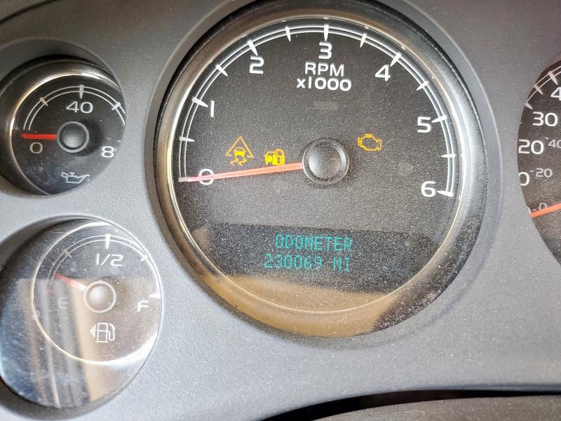 Photo 9 from auction – 2007 GMC YUKON with VIN 1GKFC13047R231772