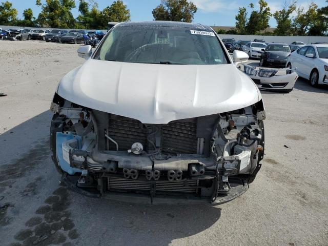 Photo 5 from auction – 2016 LINCOLN MKX RESERVE with VIN 2LMTJ8LP4GBL61113