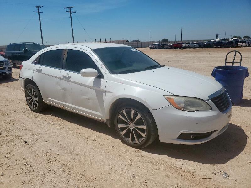 Photo 4 from auction – 2012 CHRYSLER 200 S with VIN 1C3CCBHG3CN174321