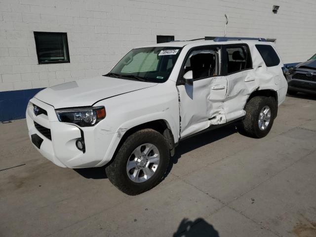 TOYOTA 4RUNNER SR 2017 with VIN JTEBU5JR1H5435479 - Photo from auction
