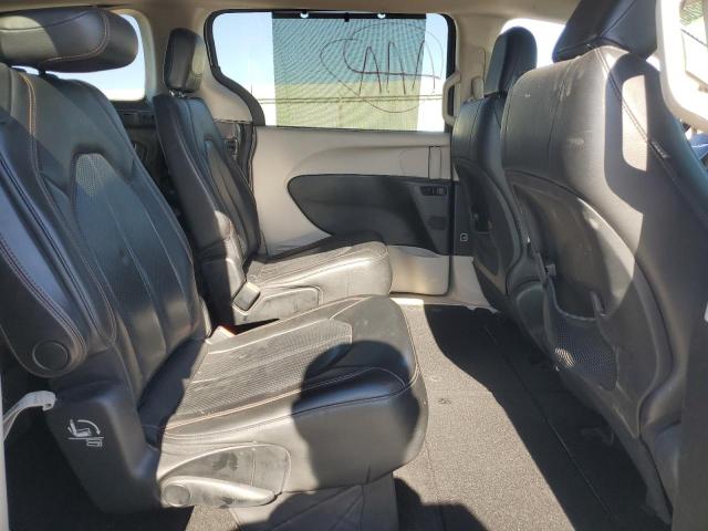 Photo 11 from auction – 2019 CHRYSLER PACIFICA TOURING L with VIN 2C4RC1BG8KR526285