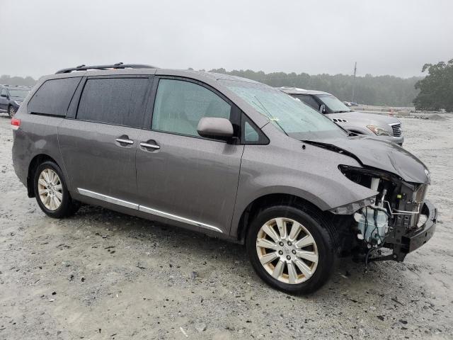 Photo 4 from auction – 2013 TOYOTA SIENNA XLE with VIN 5TDDK3DC2DS067610