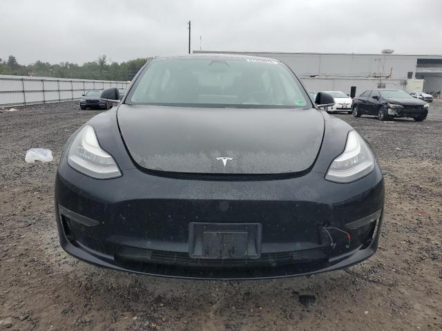 Photo 5 from auction – 2018 TESLA MODEL 3 with VIN 5YJ3E1EB6JF150261