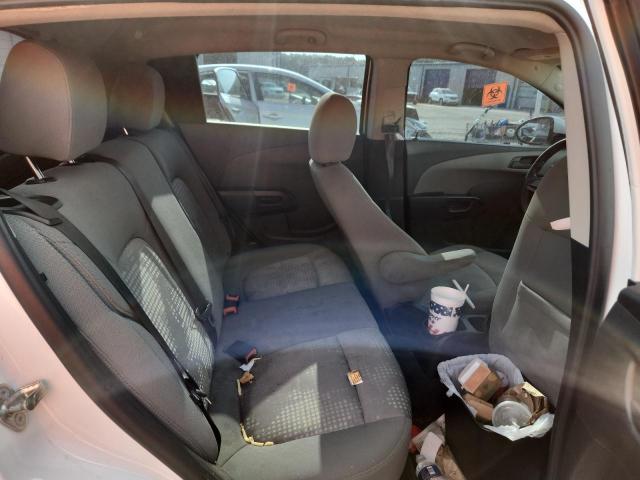 Photo 10 from auction – 2016 CHEVROLET SONIC LS with VIN 1G1JA6SH0G4147051