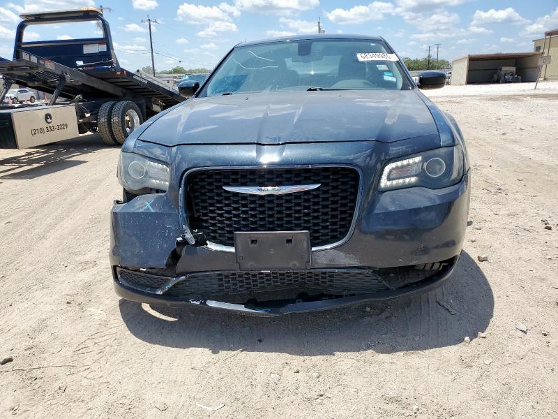 Photo 5 from auction – 2018 CHRYSLER 300 TOURIN with VIN 2C3CCAAG6JH293300