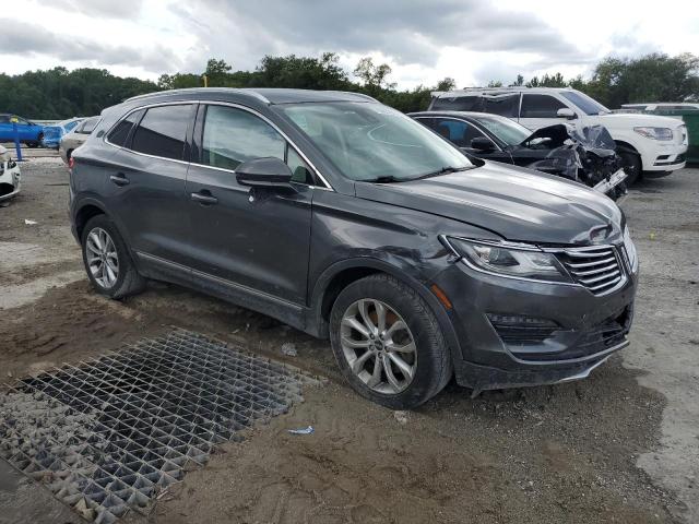 Photo 4 from auction – 2017 LINCOLN MKC SELECT with VIN 5LMCJ2D90HUL00665