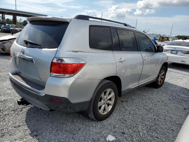 Photo 3 from auction – 2011 TOYOTA HIGHLANDER with VIN 5TDZK3EH2BS046298