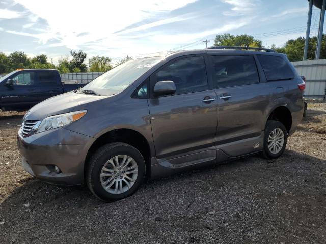 Photo 1 from auction – 2015 TOYOTA SIENNA XLE with VIN 5TDYK3DC2FS672344