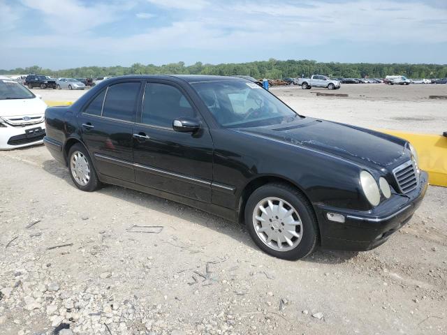 Photo 4 from auction – 2000 MERCEDES-BENZ E 320 4MAT with VIN WDBJF82J2YX038466