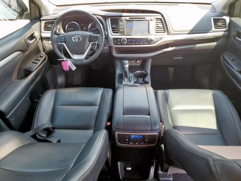 Photo 8 from auction – 2019 TOYOTA HIGHLANDER with VIN 5TDKZRFH2KS553989