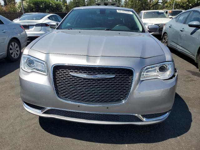 Photo 5 from auction – 2016 CHRYSLER 300 LIMITED with VIN 2C3CCAAGXGH243282