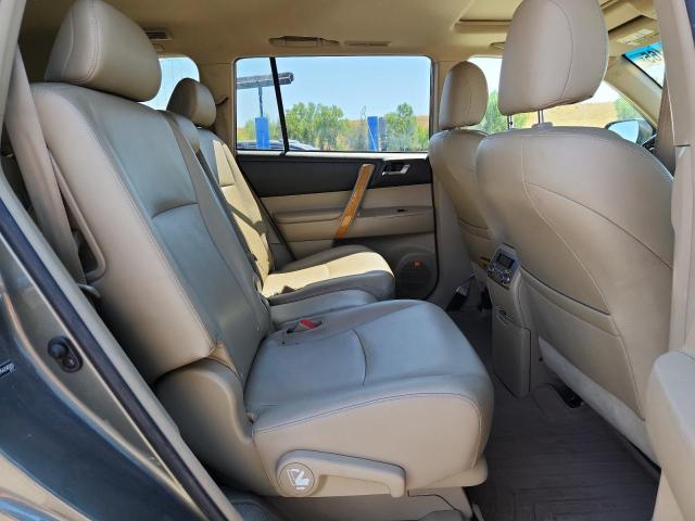 Photo 11 from auction – 2010 TOYOTA HIGHLANDER with VIN JTEJW3EH5A2040000