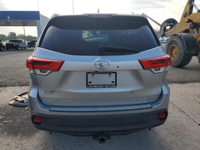 Photo 6 from auction – 2017 TOYOTA HIGHLANDER SE with VIN 5TDJZRFH5HS464907