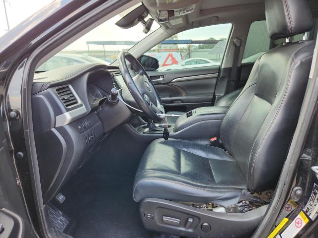 Photo 7 from auction – 2017 TOYOTA HIGHLANDER with VIN 5TDYZRFH1HS200226