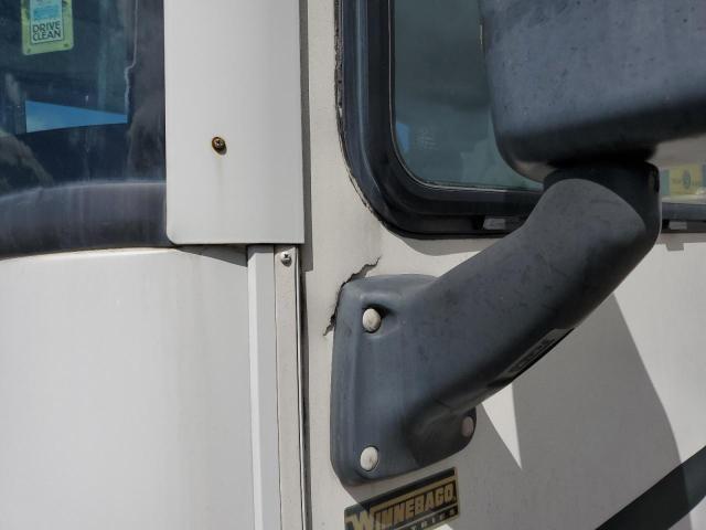 Photo 9 from auction – 2000 FREIGHTLINER CHASSIS X with VIN 4UZ6XFBC5YCH14232