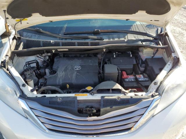 Photo 12 from auction – 2015 TOYOTA SIENNA XLE with VIN 5TDDK3DCXFS115969