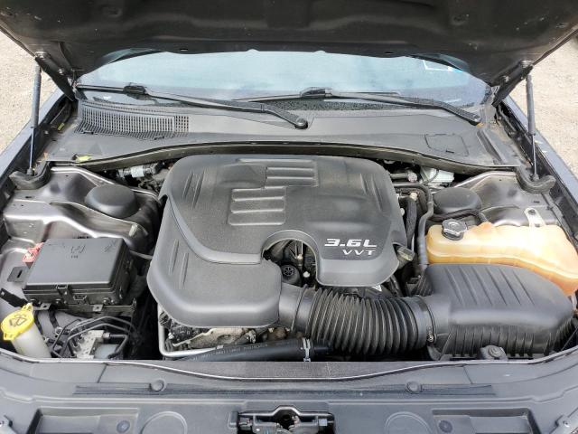 Photo 11 from auction – 2018 CHRYSLER 300 S with VIN 2C3CCABG3JH295858