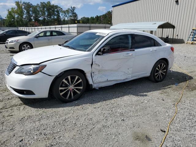 CHRYSLER 200 TOURING 2014 with VIN 1C3CCBBB0EN152793 - Photo from auction