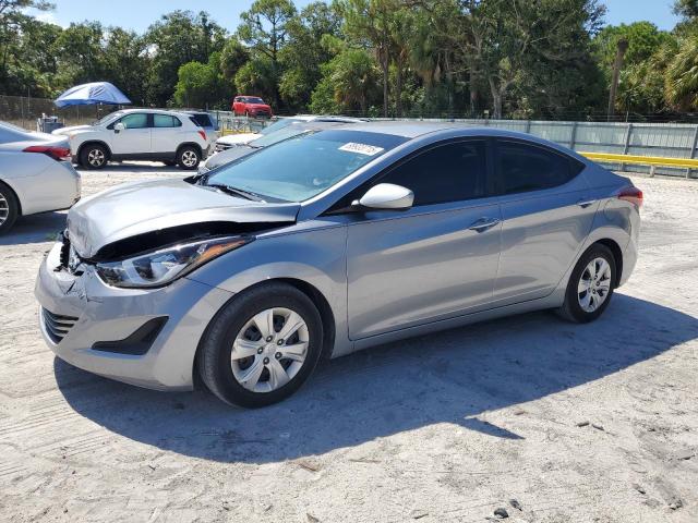 HYUNDAI ELANTRA SE 2016 with VIN 5NPDH4AEXGH670132 - Photo from auction