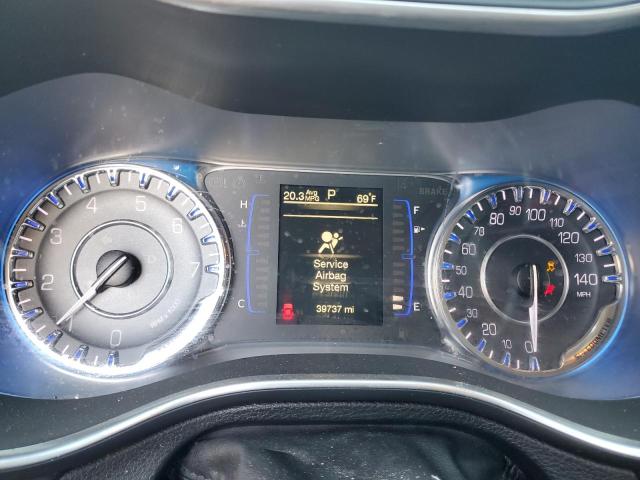 Photo 9 from auction – 2016 CHRYSLER 200 LIMITE with VIN 1C3CCCAB4GN166920