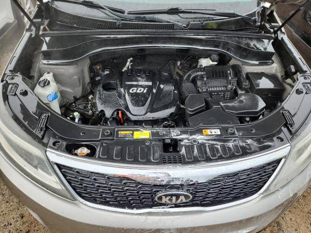 Photo 12 from auction – 2015 KIA SORENTO LX with VIN 5XYKT4A68FG602402