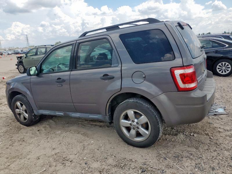 Photo 2 from auction – 2011 FORD ESCAPE XLT with VIN 1FMCU0D76BKA80920