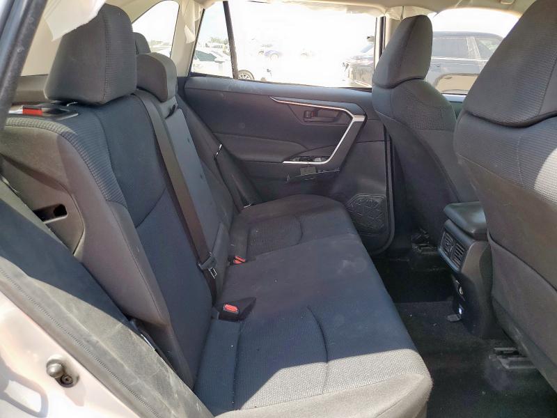 Photo 11 from auction – 2021 TOYOTA RAV4 LE with VIN JTMLWRFV2MD116351