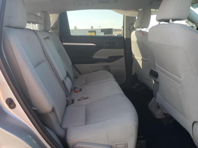 Photo 11 from auction – 2016 TOYOTA HIGHLANDER with VIN 5TDZKRFH1GS180423