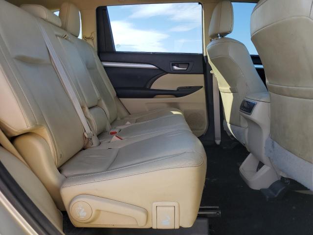 Photo 11 from auction – 2015 TOYOTA HIGHLANDER XLE with VIN 5TDJKRFH2FS163657