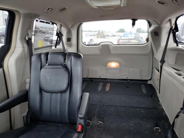 Photo 10 from auction – 2015 CHRYSLER TOWN & COU with VIN 2C4RC1CG5FR519816