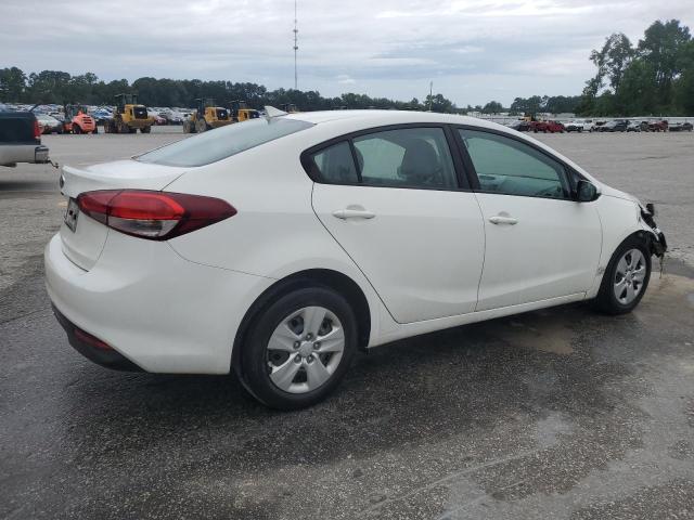 Photo 3 from auction – 2017 KIA FORTE LX with VIN 3KPFK4A73HE107621