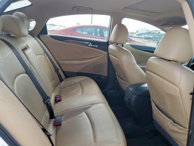 Photo 10 from auction – 2011 HYUNDAI SONATA SE with VIN 5NPEC4AC4BH070555
