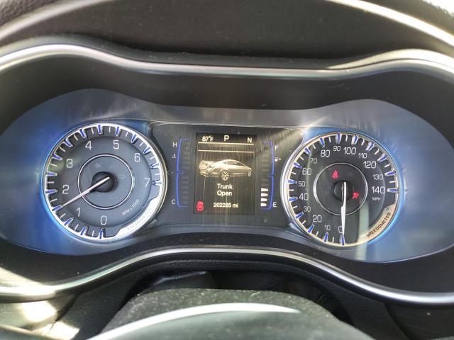 Photo 9 from auction – 2015 CHRYSLER 200 LIMITE with VIN 1C3CCCAB6FN602679