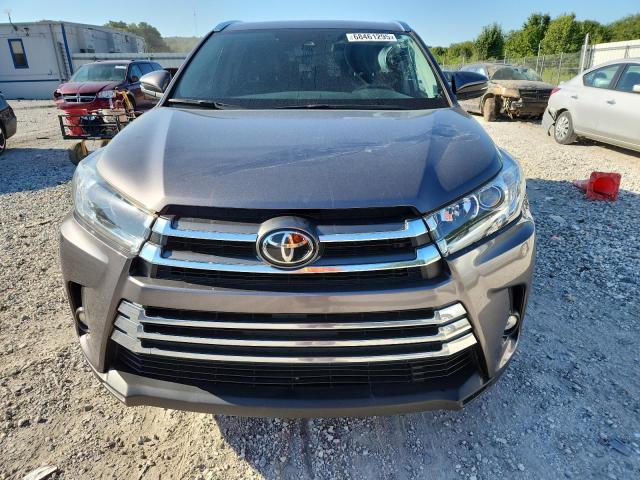 Photo 5 from auction – 2019 TOYOTA HIGHLANDER with VIN 5TDYZRFH6KS359525