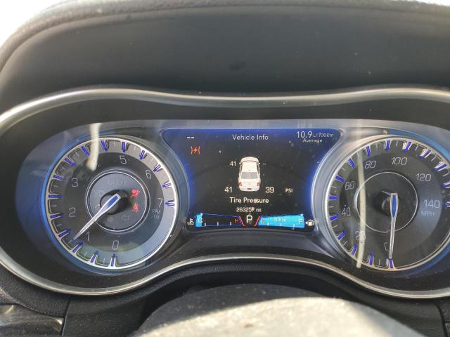 Photo 9 from auction – 2015 CHRYSLER 300 LIMITE with VIN 2C3CCAAG4FH820208