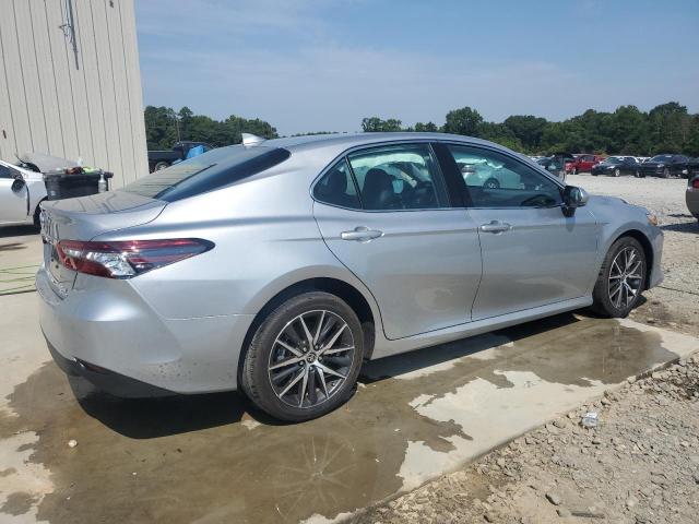 Photo 3 from auction – 2023 TOYOTA CAMRY XLE with VIN 4T1F31AK3PU600873